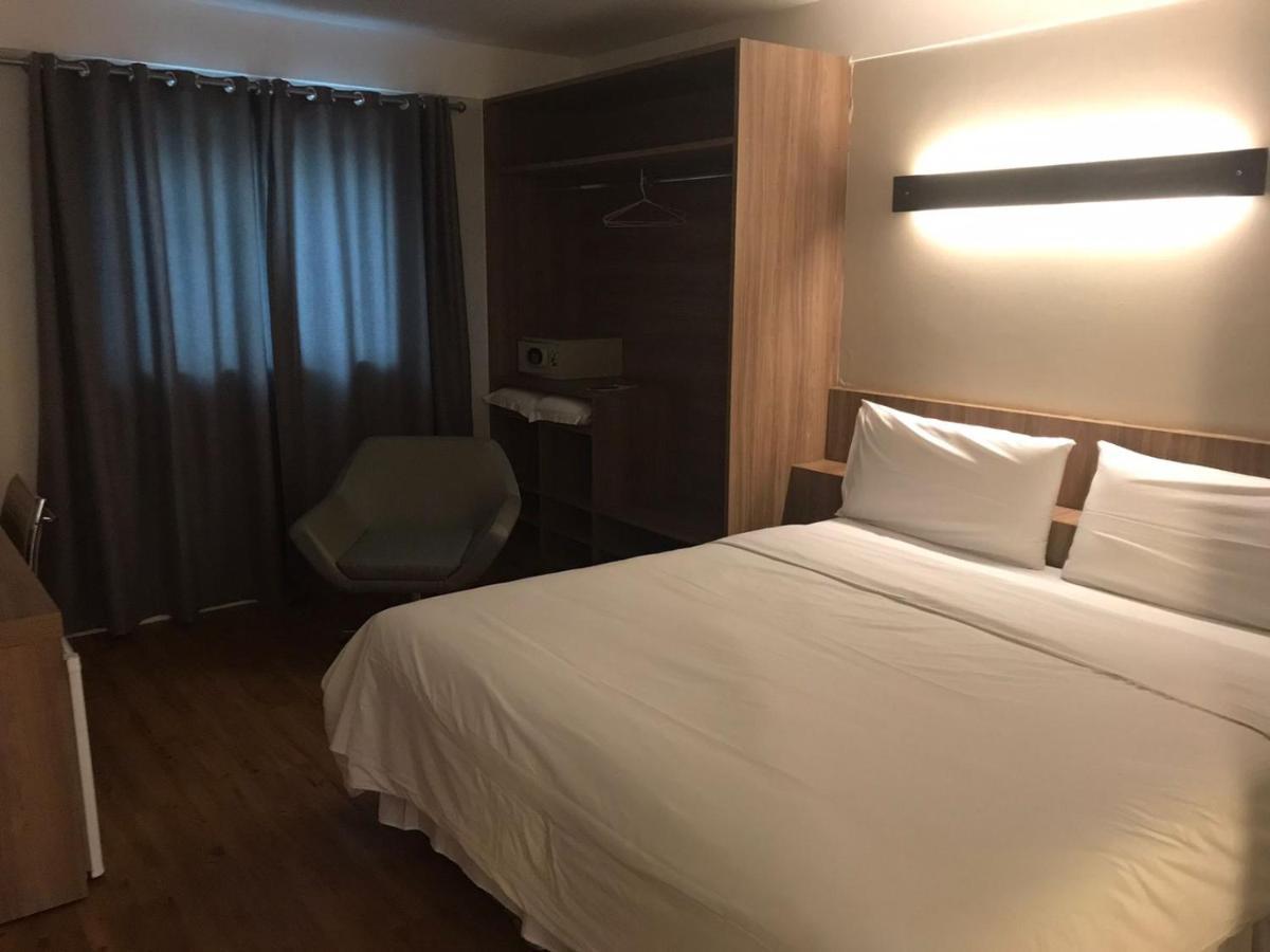 Delmond Hotel كويابا المظهر الخارجي الصورة