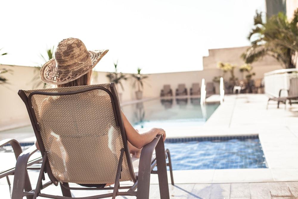 Delmond Hotel كويابا المظهر الخارجي الصورة