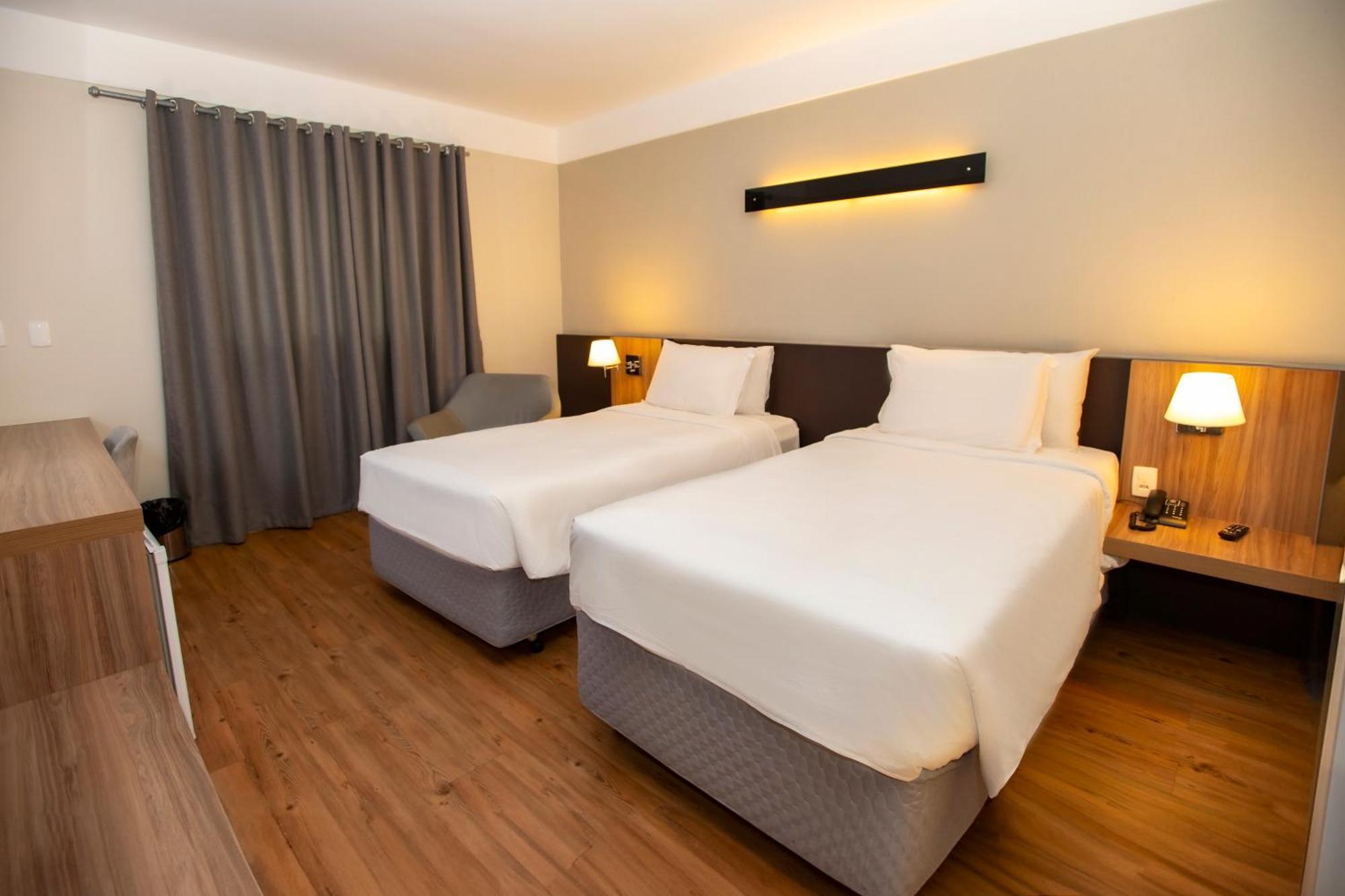 Delmond Hotel كويابا المظهر الخارجي الصورة