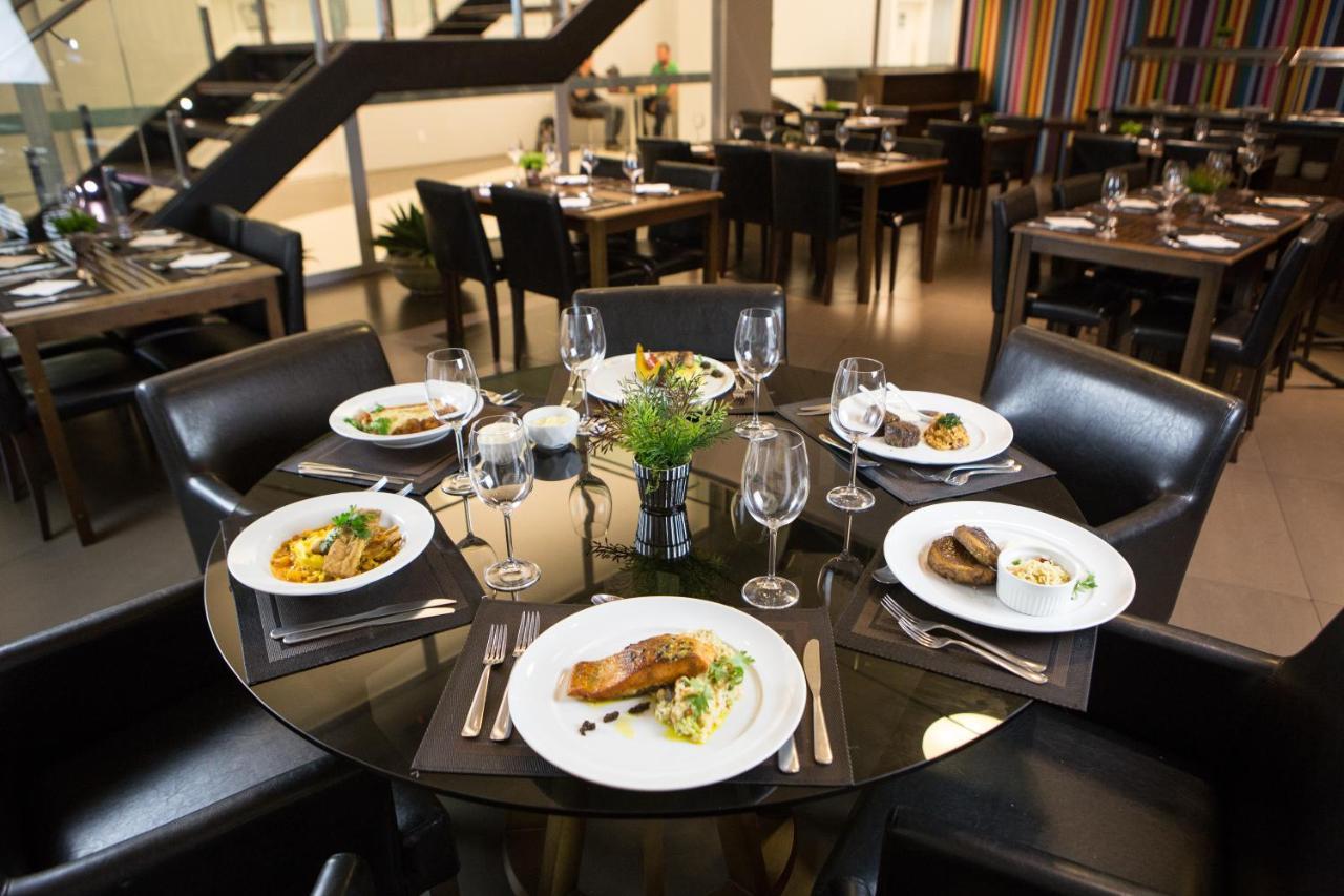 Delmond Hotel كويابا المظهر الخارجي الصورة